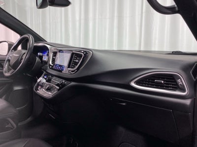 2020 Chrysler Pacifica AWD Launch Edition