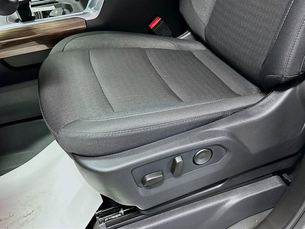 2026 Chevrolet Silverado 1500 LT - Photo 21