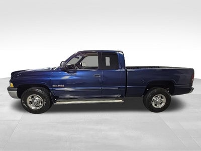 2002 Dodge Ram 2500 Base