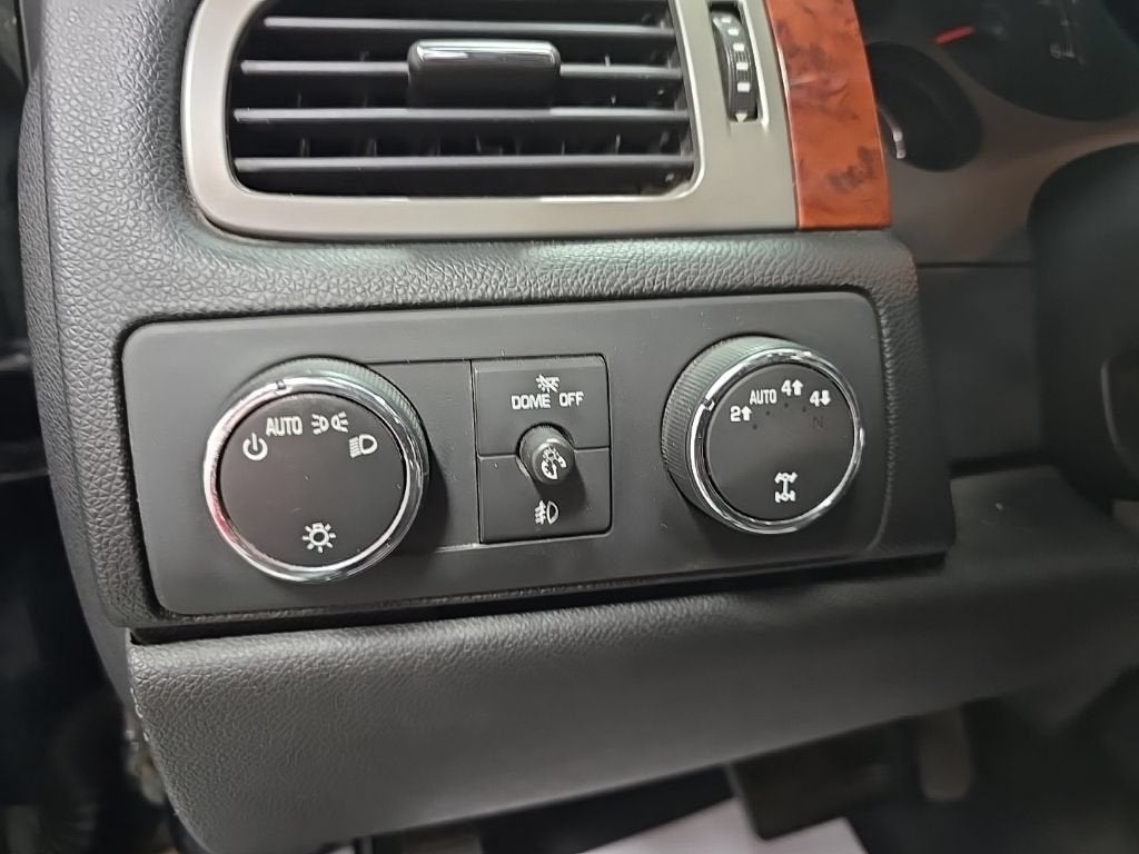 2013 Chevrolet Avalanche LTZ