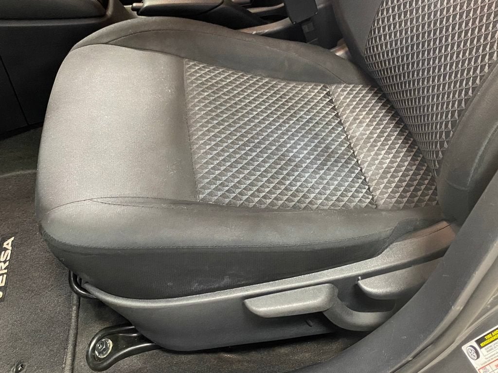 2021 Nissan Versa S Xtronic CVT