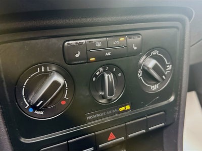 2013 Volkswagen Beetle 2.5L