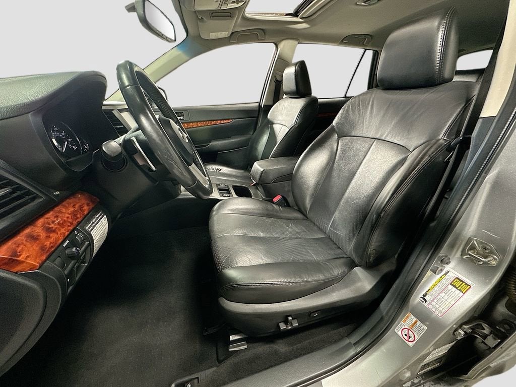 2011 Subaru Outback 3.6R Limited Pwr Moon/Nav