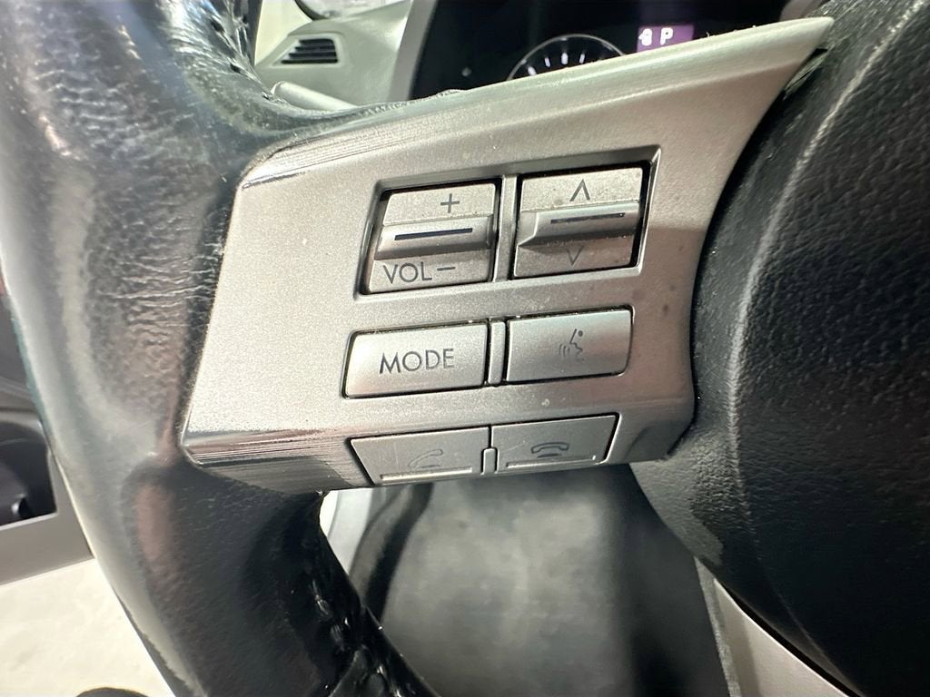 2011 Subaru Outback 3.6R Limited Pwr Moon/Nav