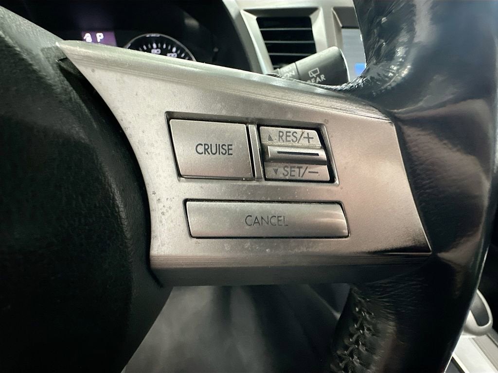 2011 Subaru Outback 3.6R Limited Pwr Moon/Nav