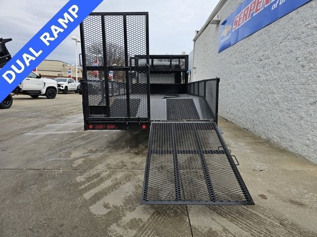 2025 Chevrolet Low Cab Forward 4500 MEDIUM ASH GRAY