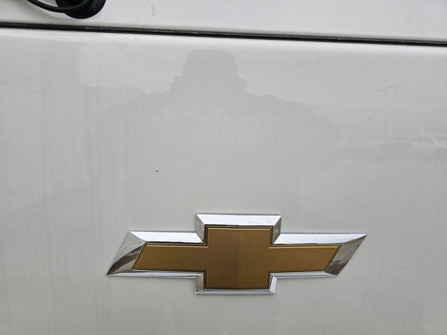 2025 Chevrolet Low Cab Forward 4500 MEDIUM ASH GRAY