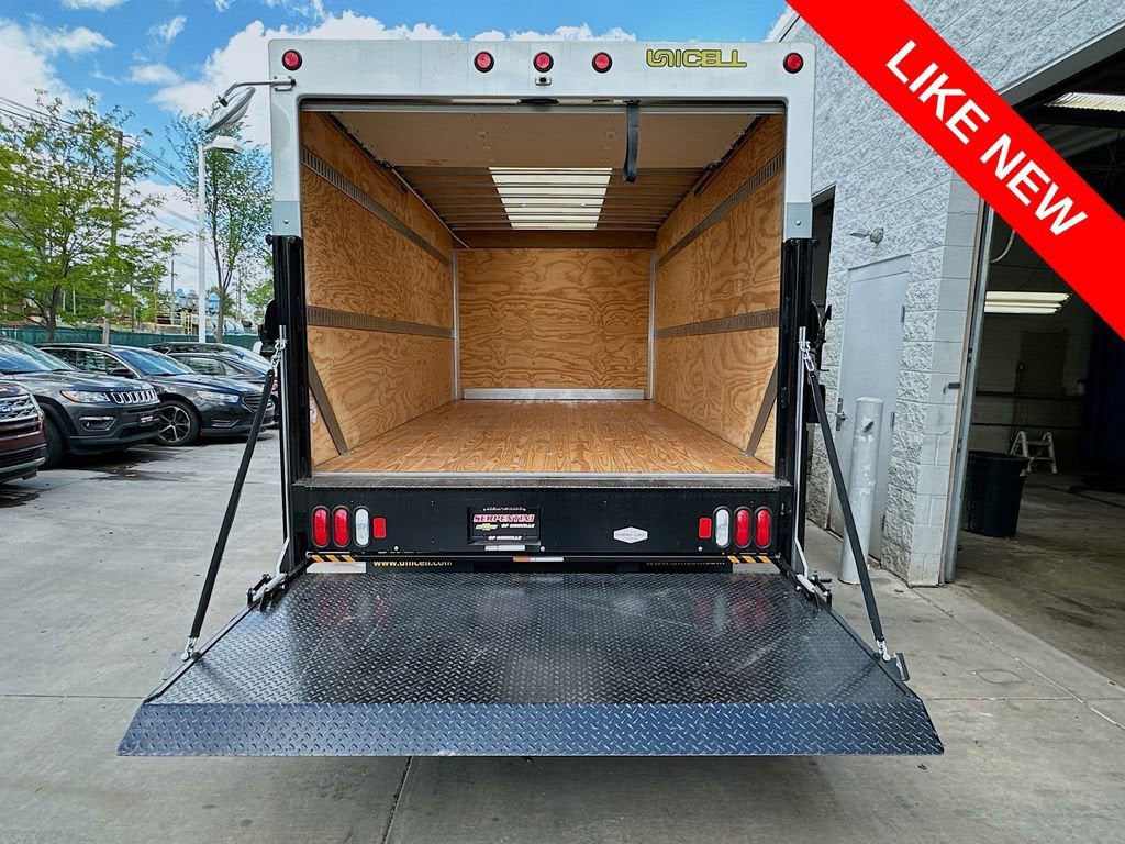 2024 Chevrolet Low Cab Forward 4500 HG Base