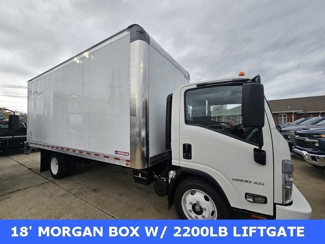 2025 Chevrolet Low Cab Forward 5500 XG Base