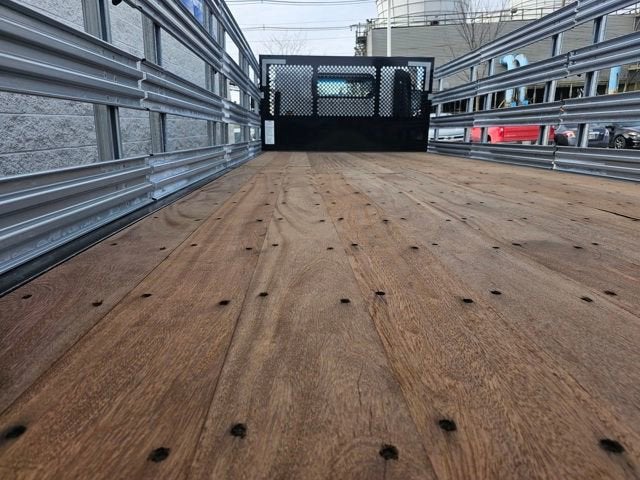 2025 Chevrolet Low Cab Forward 5500 XG MEDIUM ASH GRAY