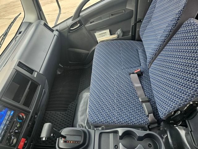 2025 Chevrolet Low Cab Forward 5500 XG MEDIUM ASH GRAY