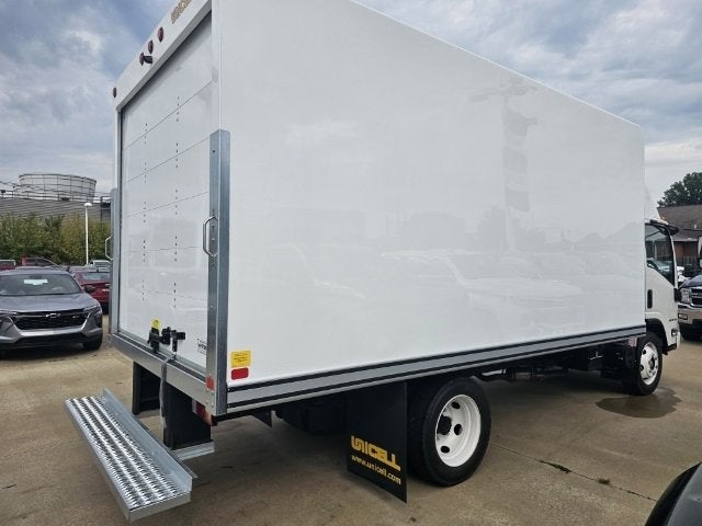 2025 Chevrolet Low Cab Forward 5500 XG MEDIUM ASH GRAY