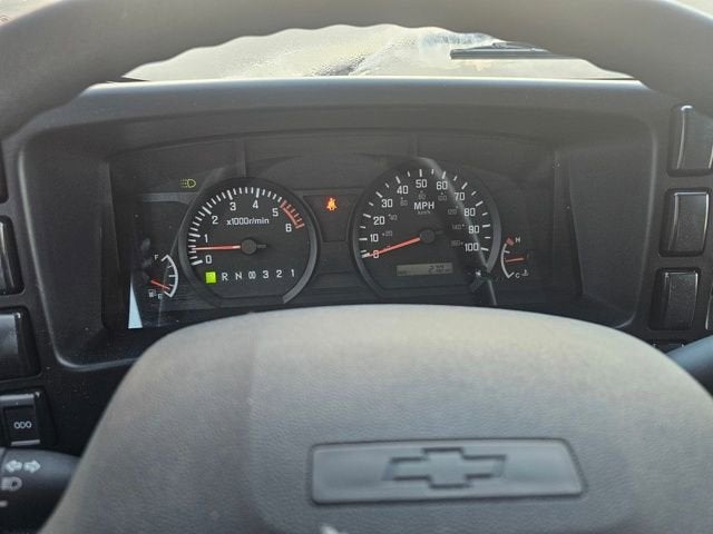 2025 Chevrolet Low Cab Forward 5500 XG MEDIUM ASH GRAY