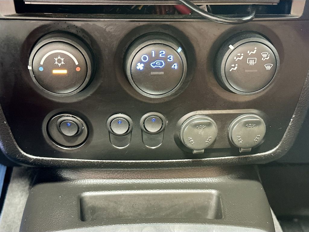 2009 HUMMER H3 H3T Alpha Leather