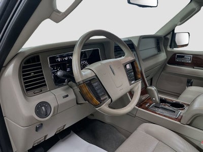 2014 Lincoln Navigator Base