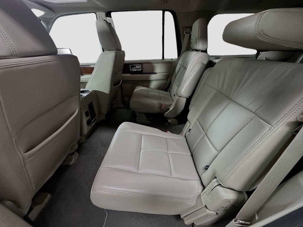 2014 Lincoln Navigator Base