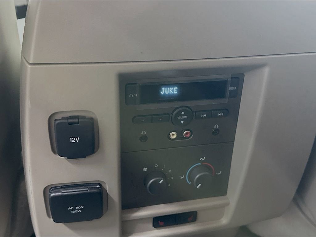 2014 Lincoln Navigator Base