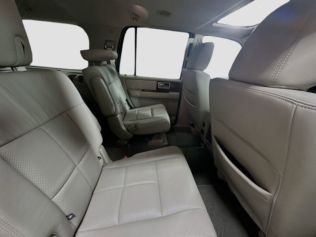 2014 Lincoln Navigator Base