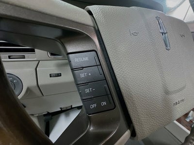 2014 Lincoln Navigator Base