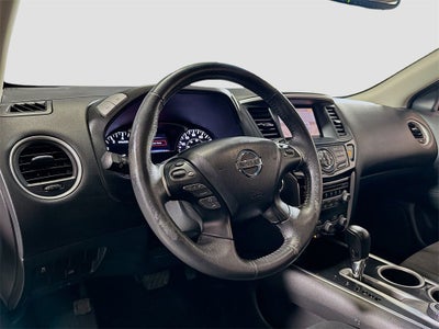 2016 Nissan Pathfinder SV