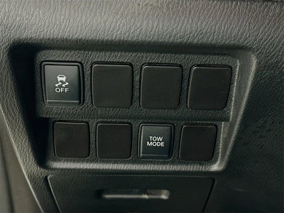 2016 Nissan Pathfinder SV