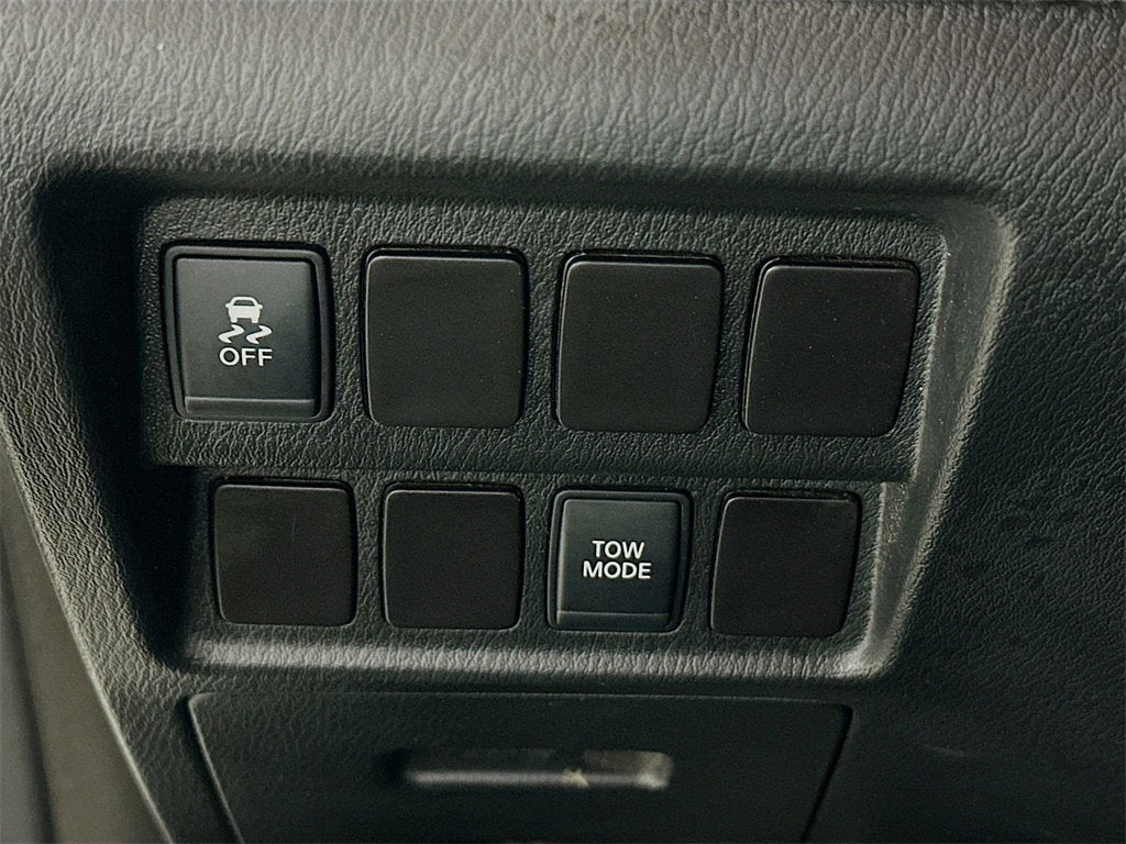 2016 Nissan Pathfinder SV