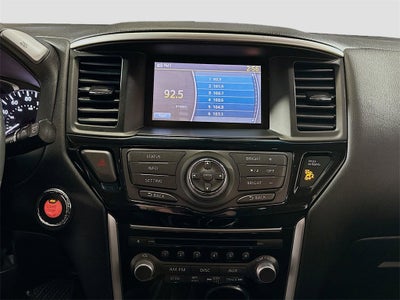 2016 Nissan Pathfinder SV