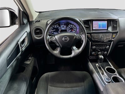 2016 Nissan Pathfinder SV