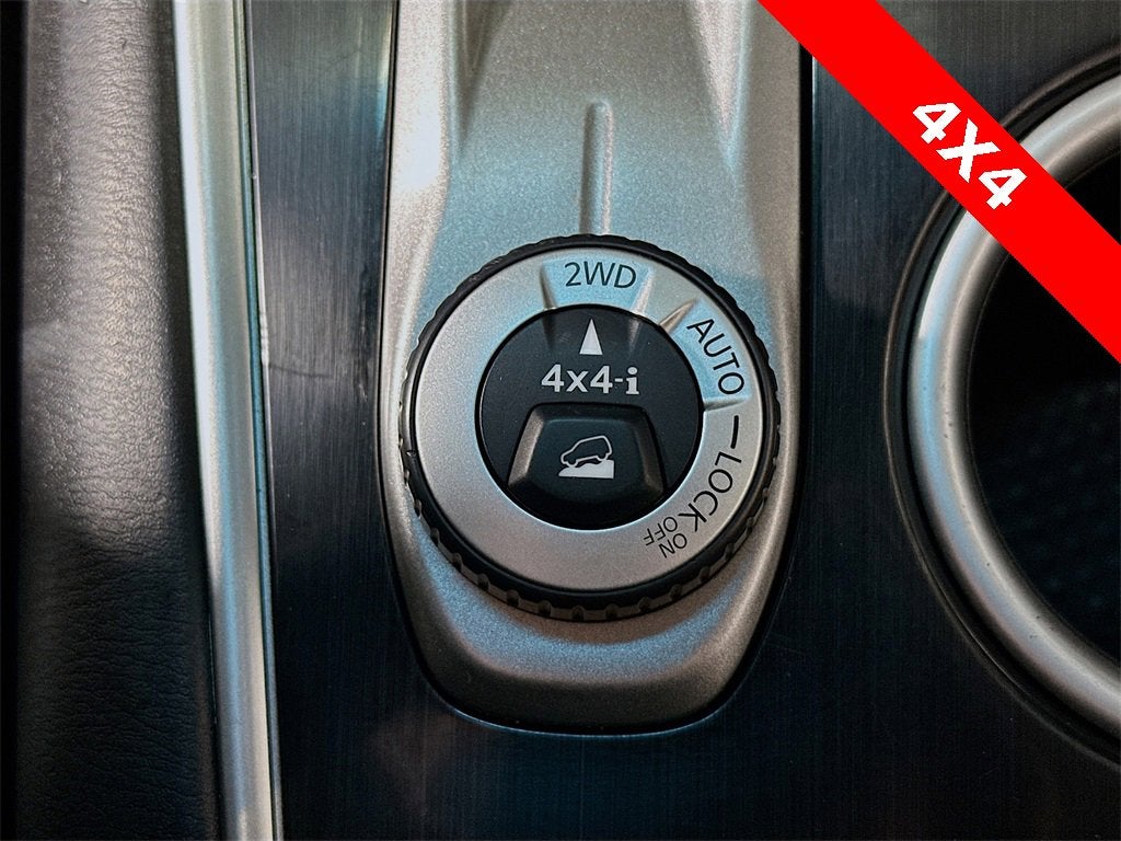 2016 Nissan Pathfinder SV