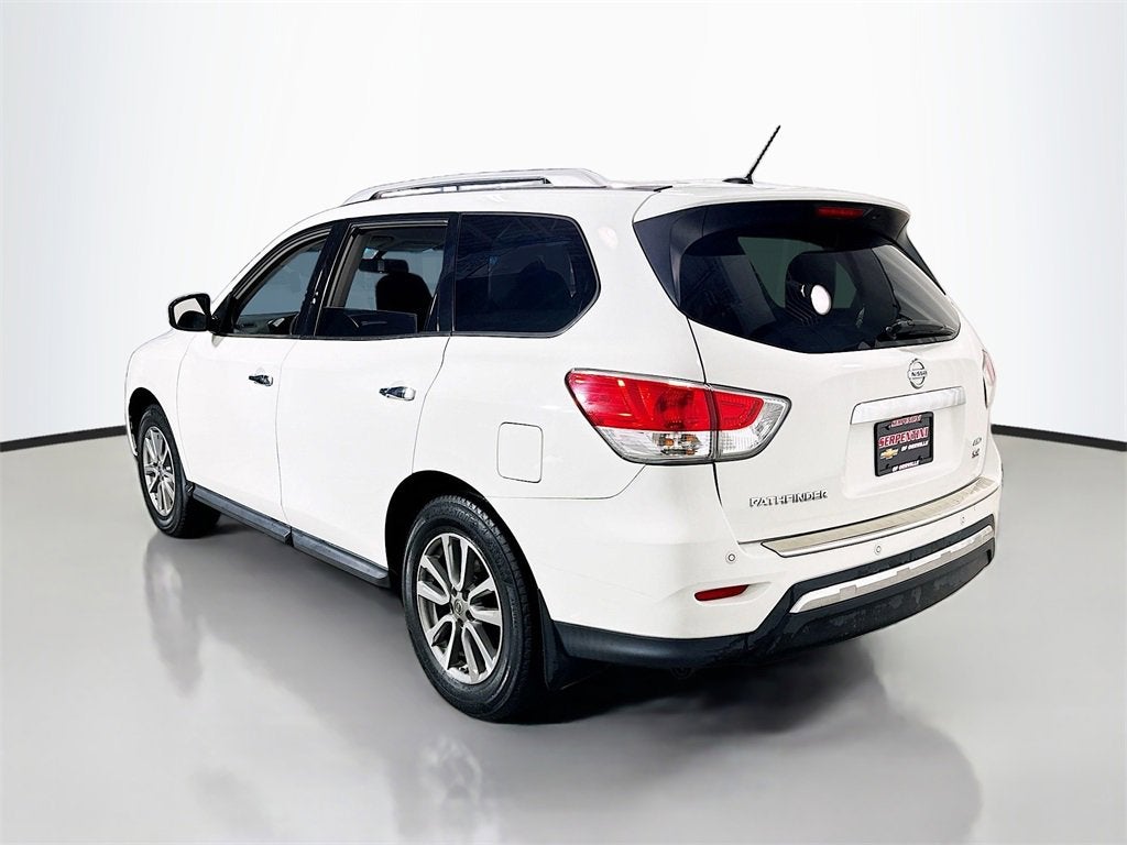 2016 Nissan Pathfinder SV