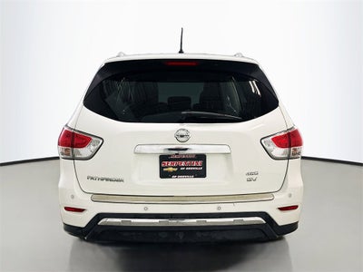 2016 Nissan Pathfinder SV