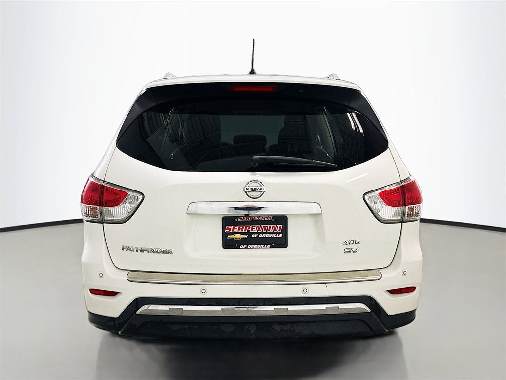 2016 Nissan Pathfinder SV