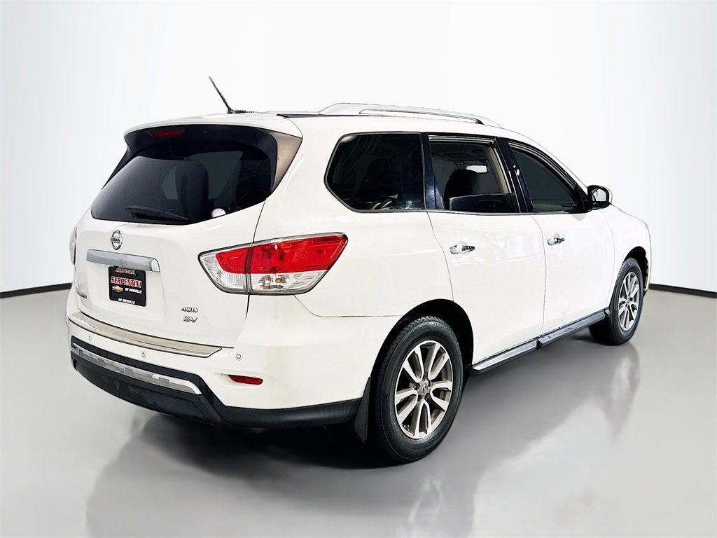 2016 Nissan Pathfinder SV