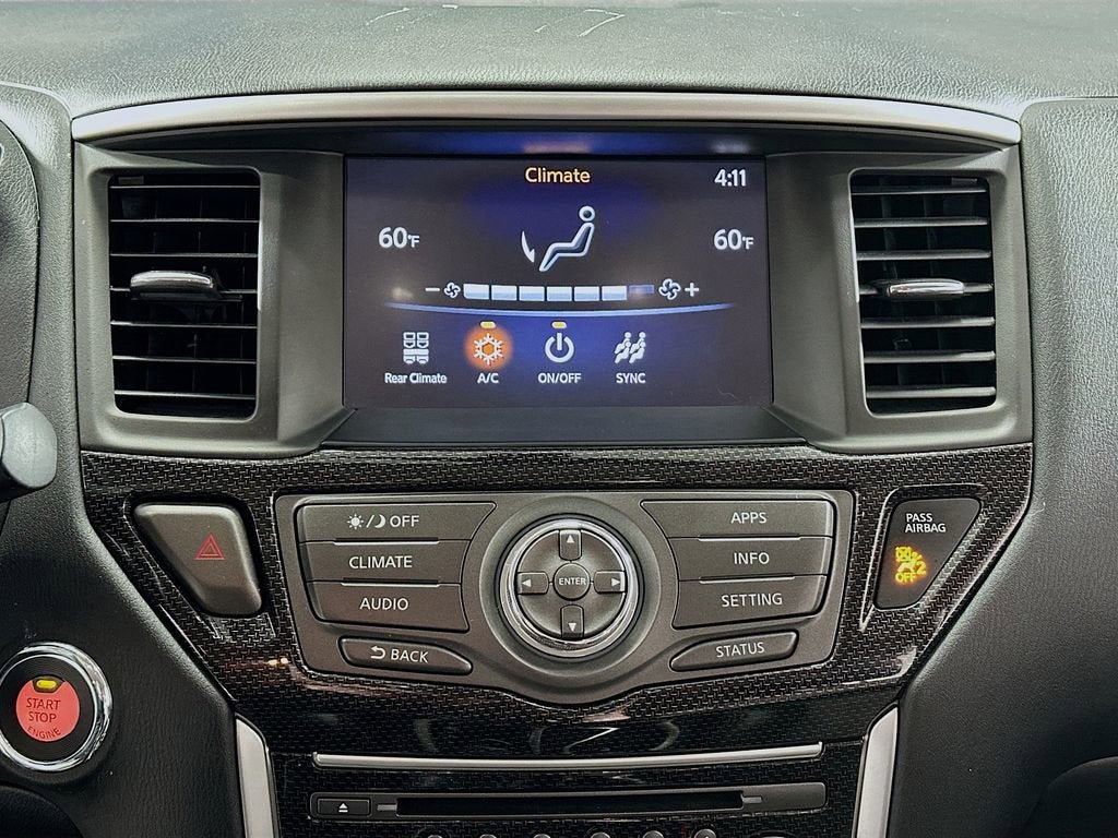 2020 Nissan Pathfinder SV