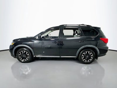 2020 Nissan Pathfinder SV