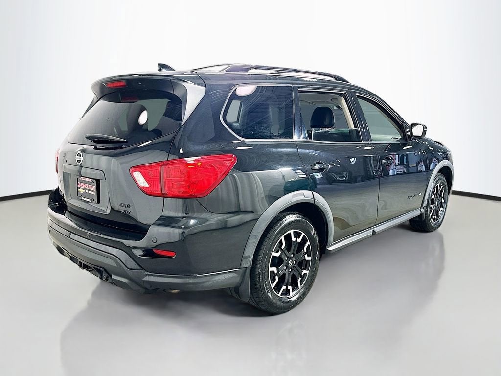 2020 Nissan Pathfinder SV