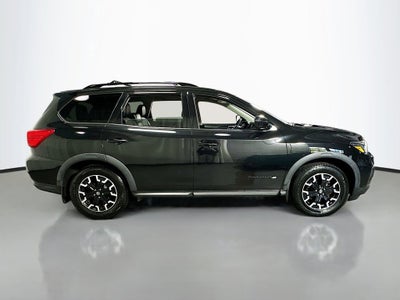 2020 Nissan Pathfinder SV