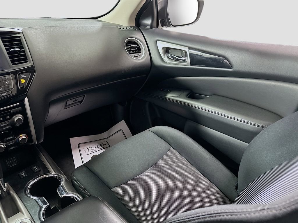 2018 Nissan Pathfinder S