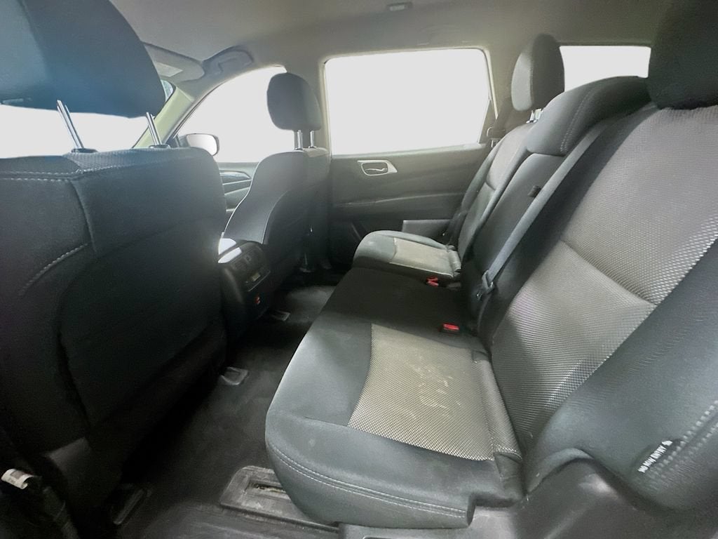 2018 Nissan Pathfinder S