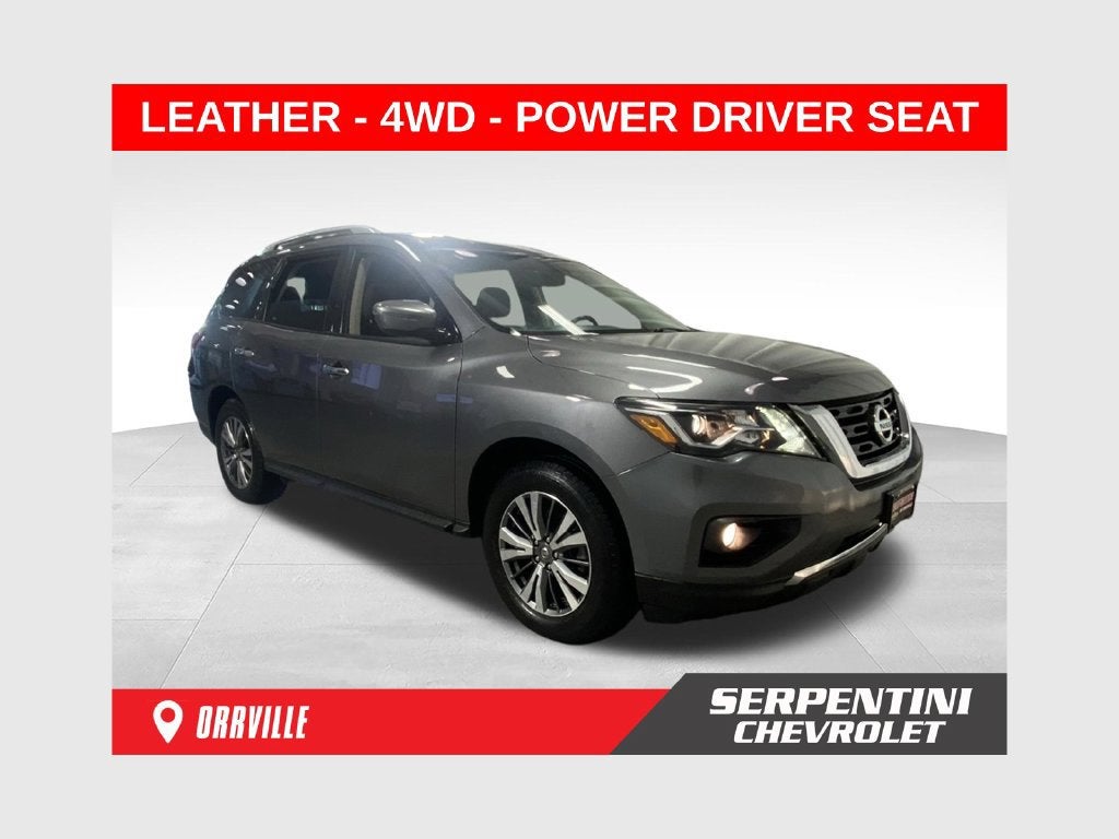 2017 Nissan Pathfinder SV