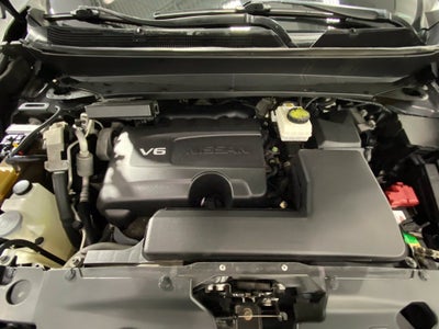 2017 Nissan Pathfinder SV