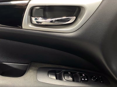 2017 Nissan Pathfinder SV