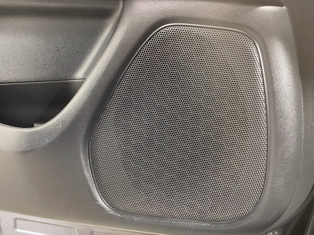 2017 Nissan Pathfinder SV