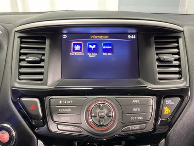 2017 Nissan Pathfinder SV