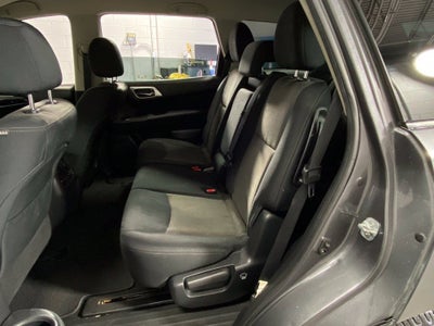 2017 Nissan Pathfinder SV