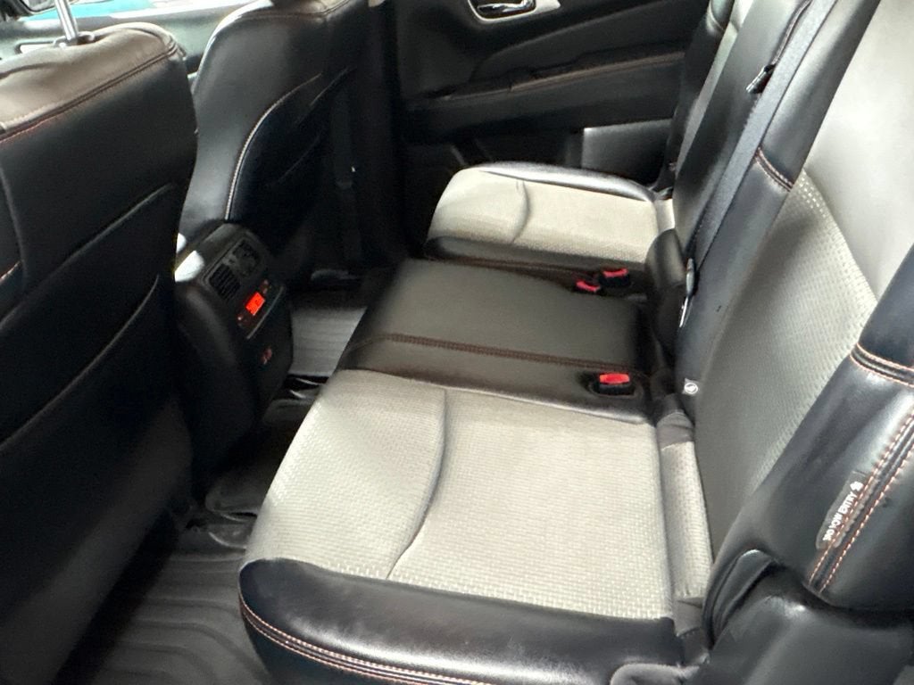 2019 Nissan Pathfinder S