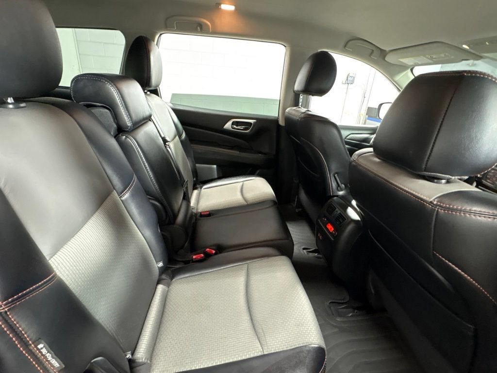 2019 Nissan Pathfinder S