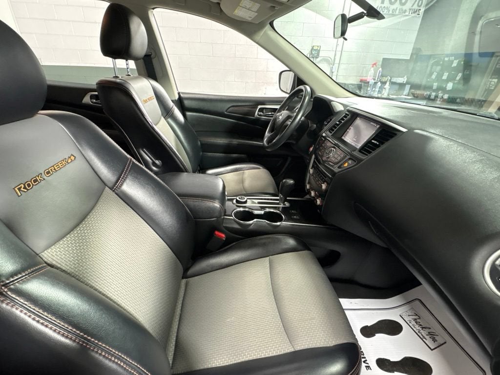 2019 Nissan Pathfinder S