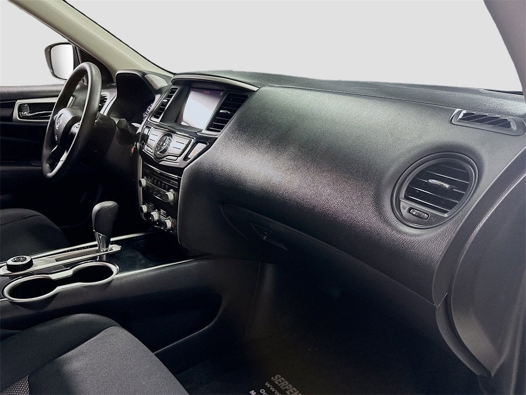 2018 Nissan Pathfinder S