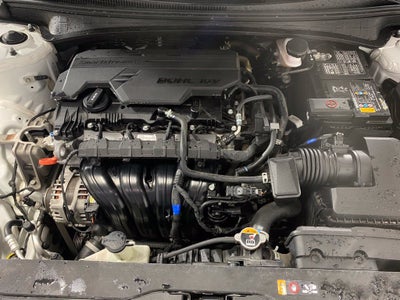 2022 Hyundai Elantra SE